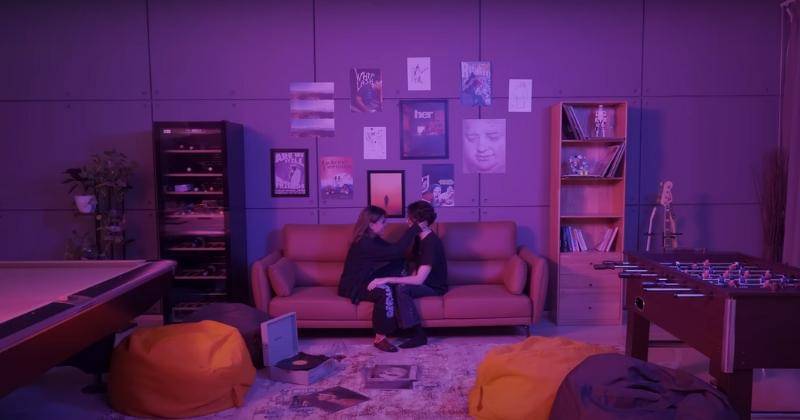 Youtube.com/KarinNovilda